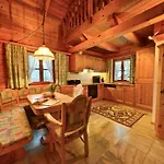 Glocknerhaus By Interhome ברג אים דראוטל