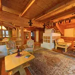 בית נופש Glocknerhaus By Interhome