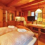 Glocknerhaus By Interhome * ברג אים דראוטל