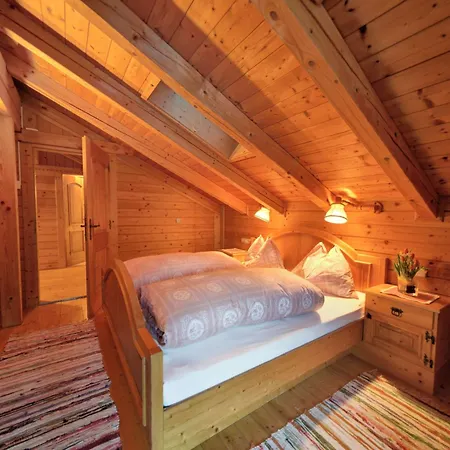 Glocknerhaus By Interhome Vakantiehuis Berg im Drautal